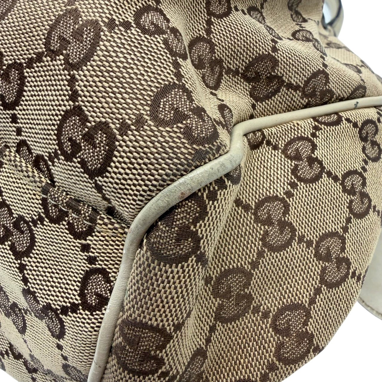 Gucci Shopper Sukey monogram beige