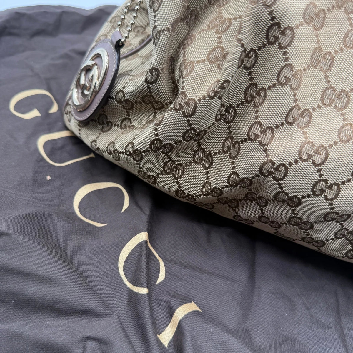 Gucci Shopper Sukey monogram beige – mit Staubbeutel