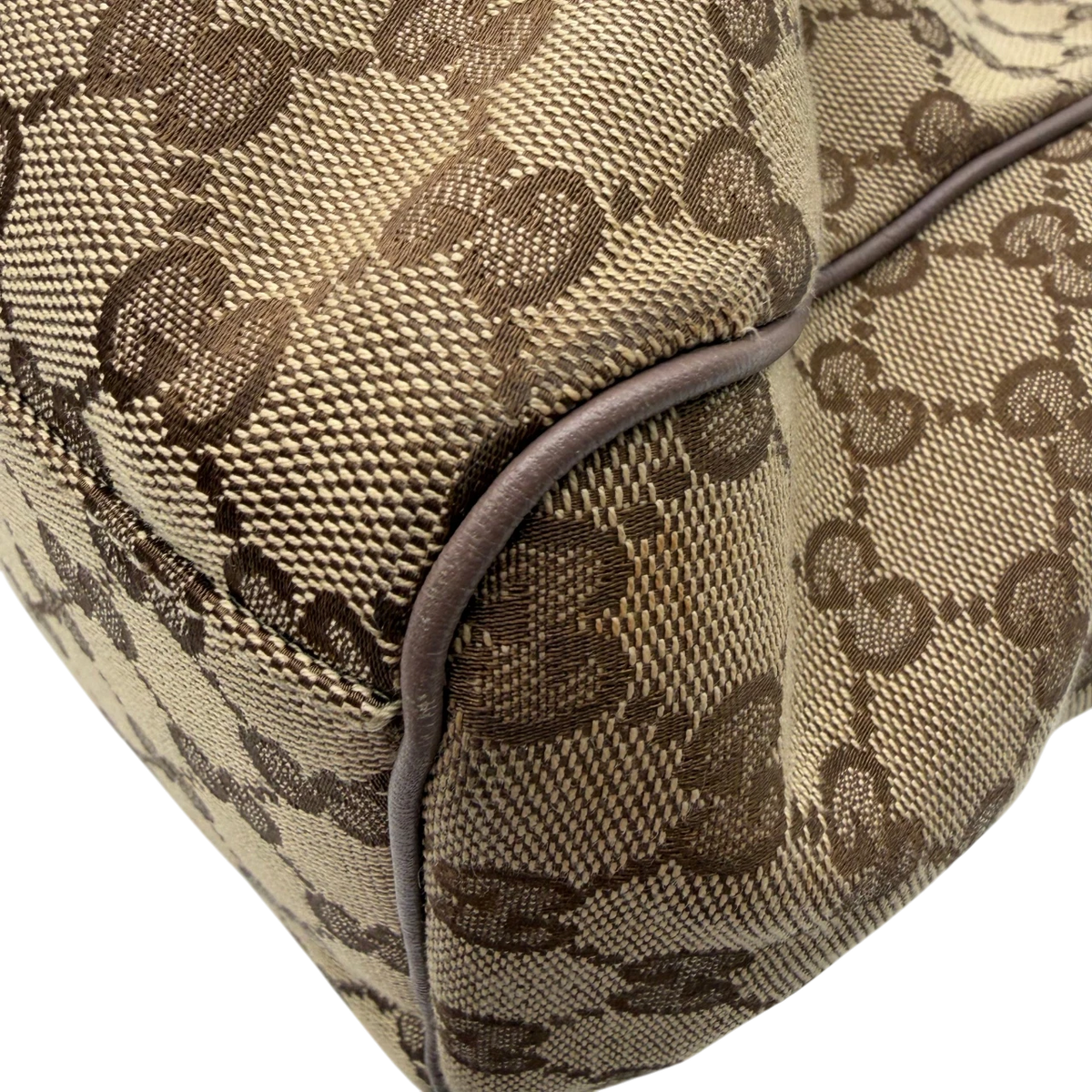 Gucci Shopper Sukey monogram beige – Ecken im Detail