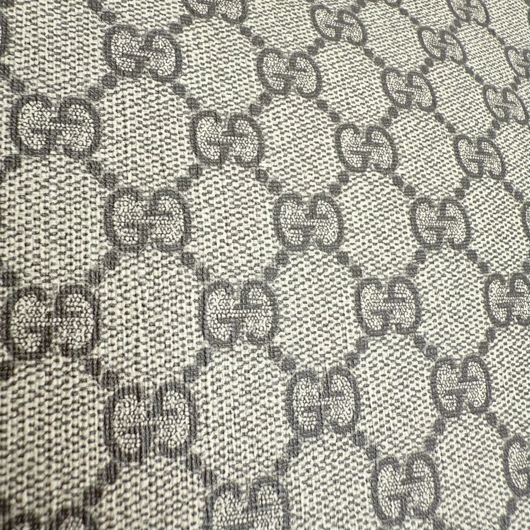 Gucci shoulder bag Supreme beige
