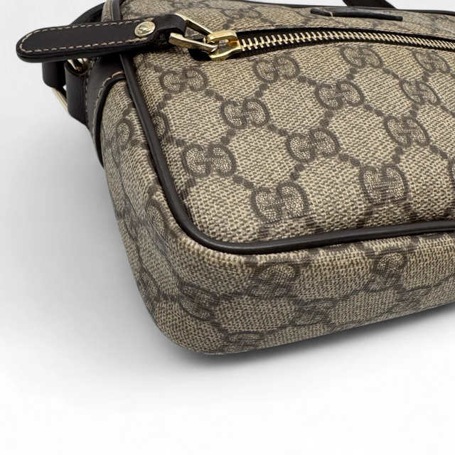 Gucci Umhängetasche rechteckig monogram beige