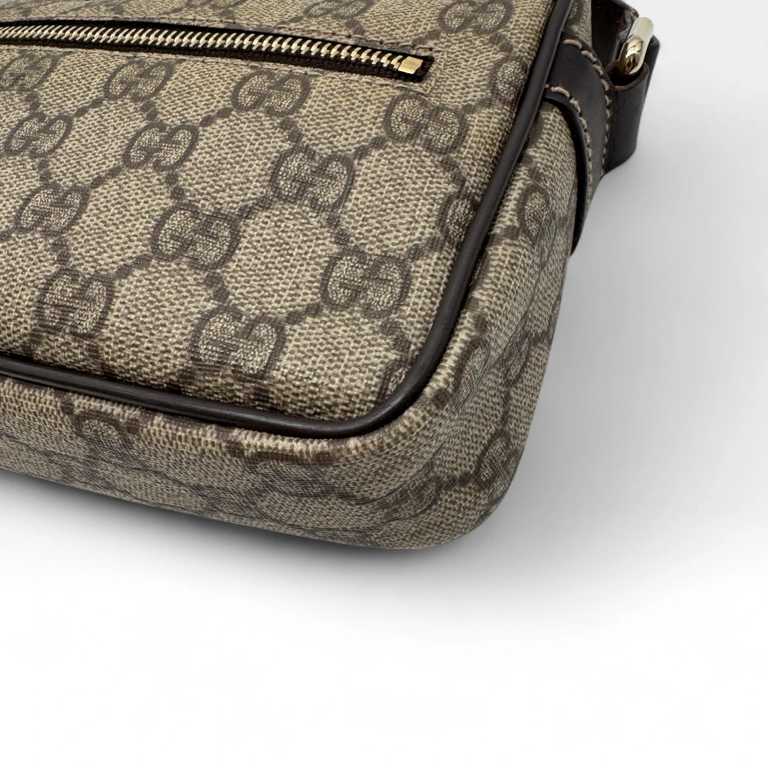Gucci Umhängetasche rechteckig monogram beige