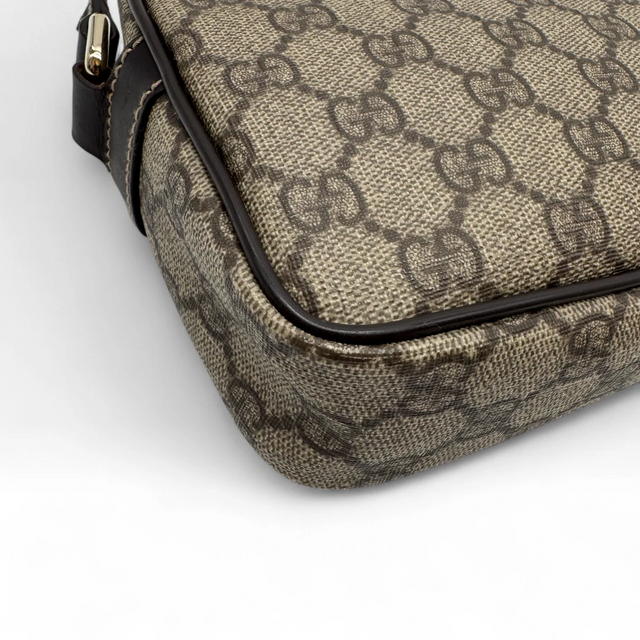 Gucci Umhängetasche rechteckig monogram beige