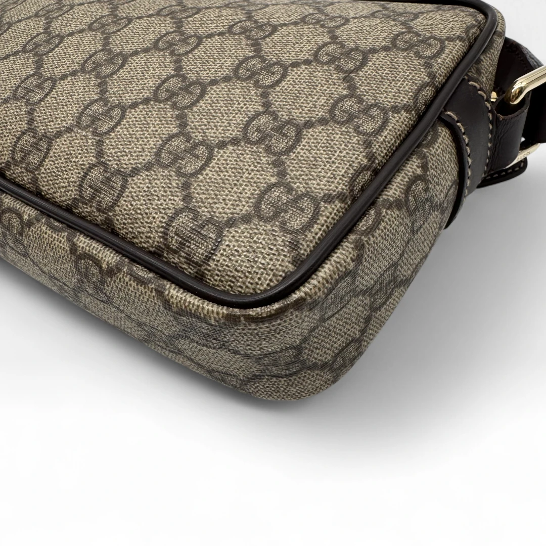 Gucci Umhängetasche rechteckig monogram beige