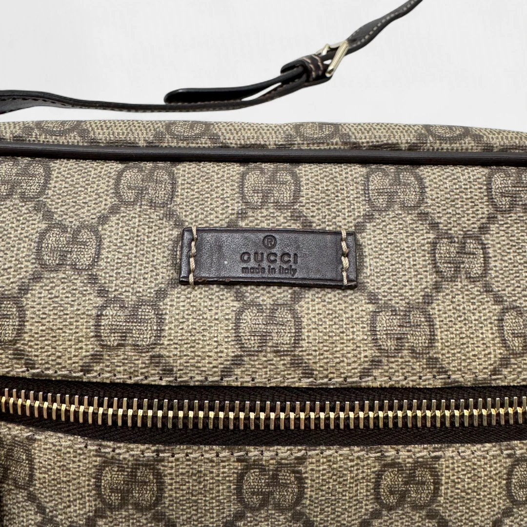 Gucci Umhängetasche rechteckig monogram beige