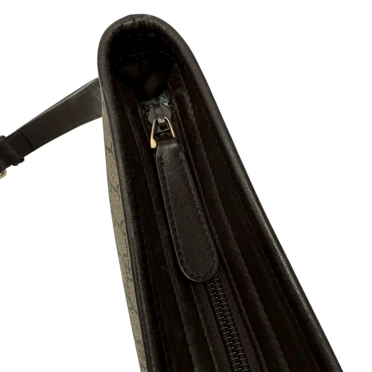 Gucci Umhängetasche GG Supreme monogram beige – Beschläge im Detail
