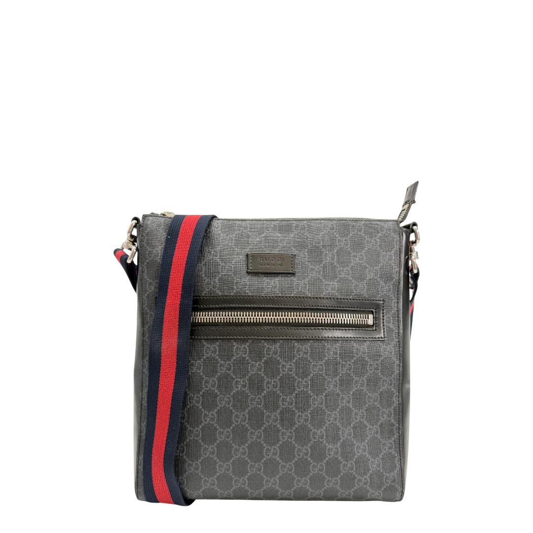 GG Supreme shoulder bag