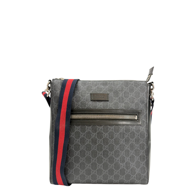 GG Supreme shoulder bag