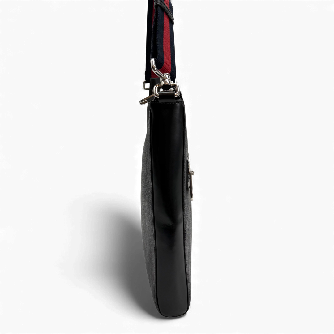 GG Supreme shoulder bag