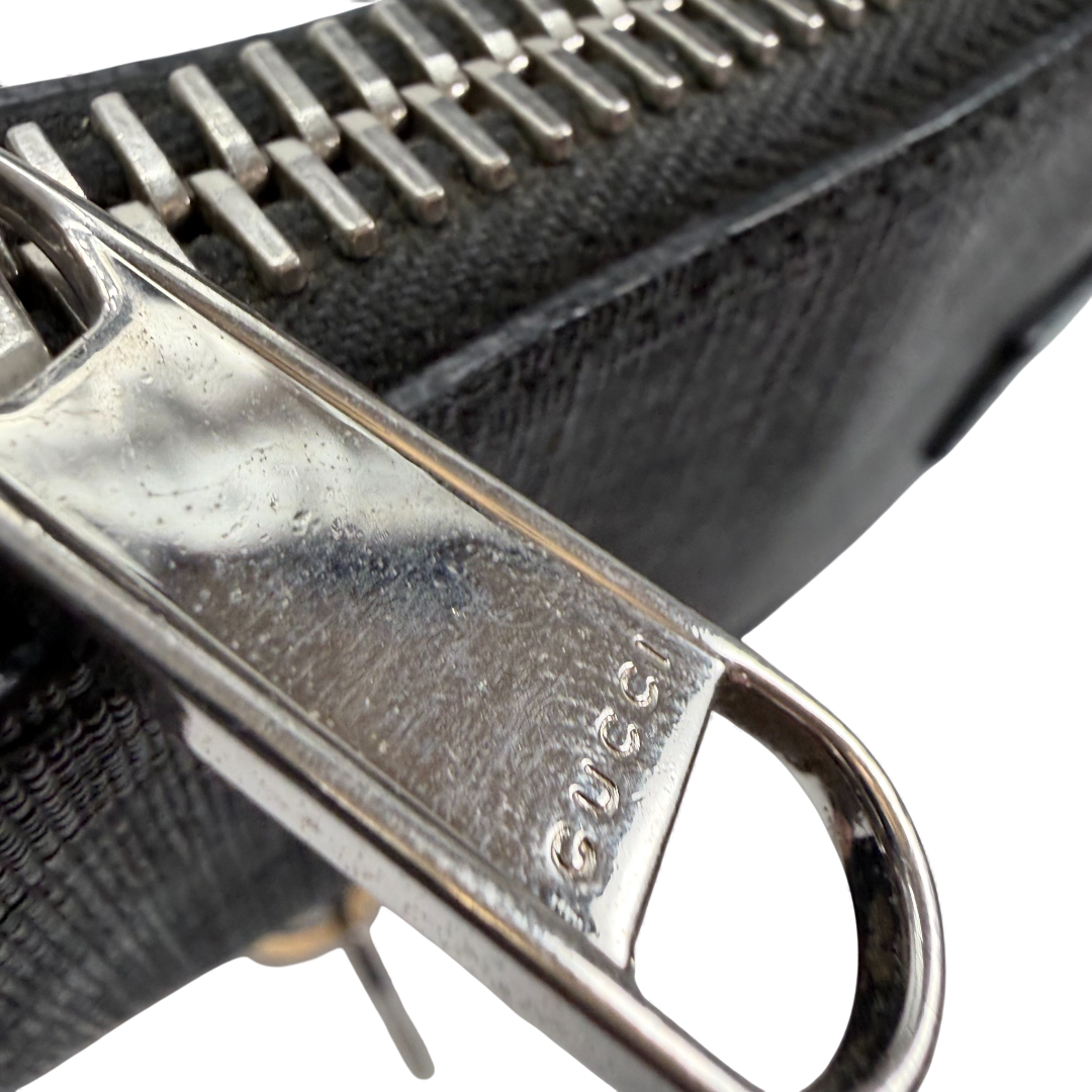 GG Supreme shoulder bag