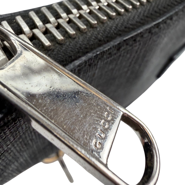 GG Supreme shoulder bag