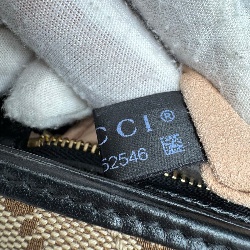Gucci Umhängetasche Marmont medium GG