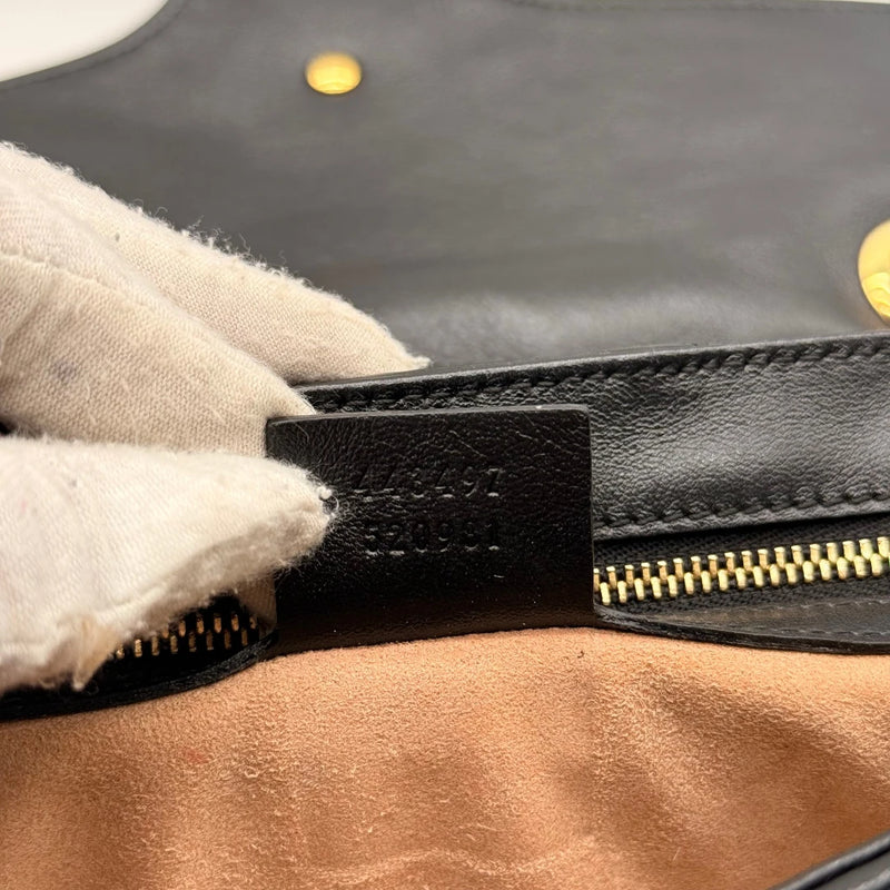 Gucci Umhängetasche Marmont medium GG