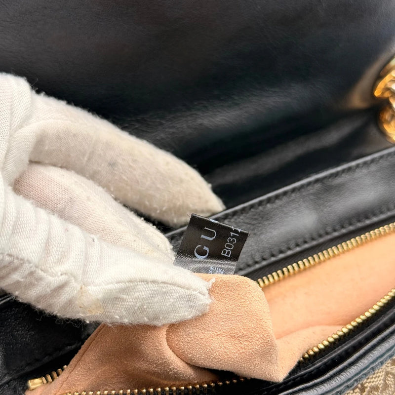 Gucci Umhängetasche Marmont medium GG