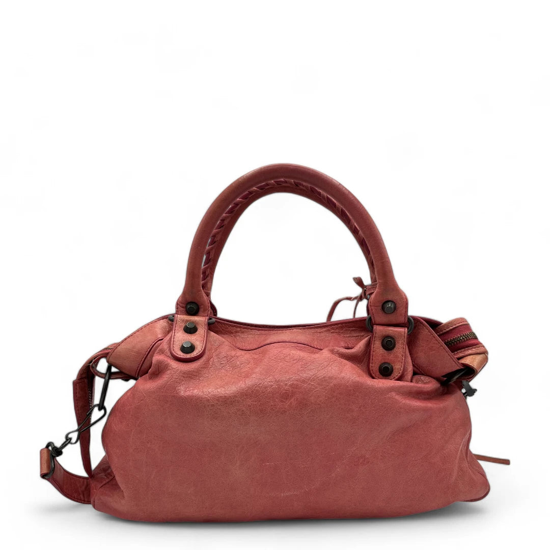 Balenciaga handbag The Frist City Bag with shoulder strap made of leather in pink
