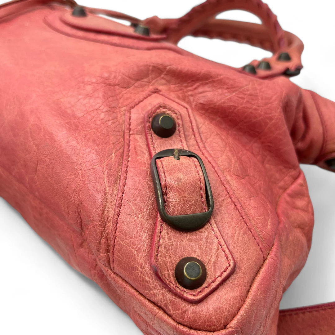 Balenciaga handbag The Frist City Bag with shoulder strap made of leather in pink