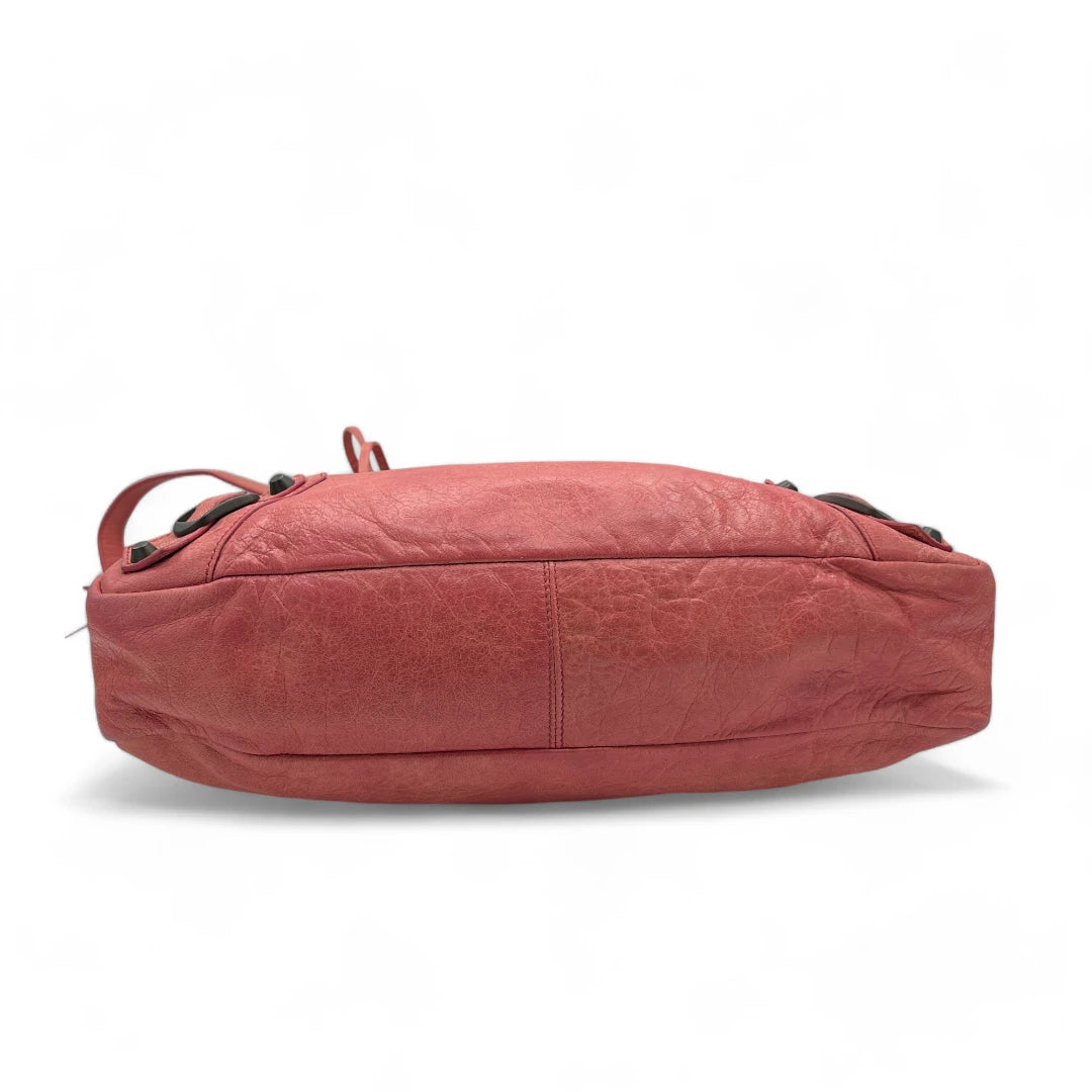 Balenciaga handbag The Frist City Bag with shoulder strap made of leather in pink