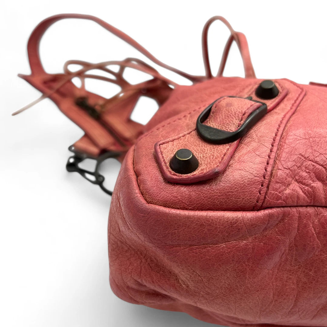 Balenciaga handbag The Frist City Bag with shoulder strap made of leather in pink
