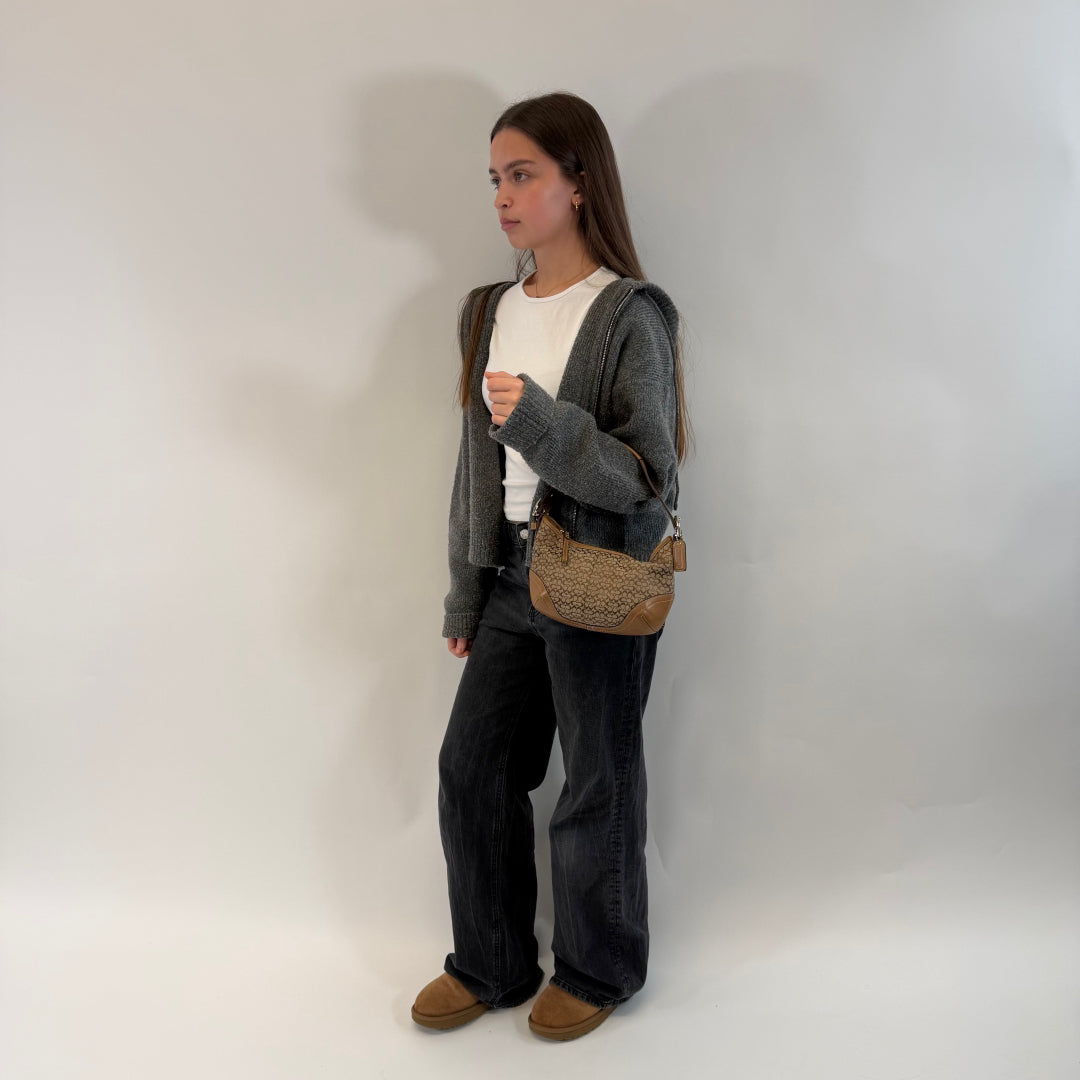 Soho Mini Signature shoulder bag