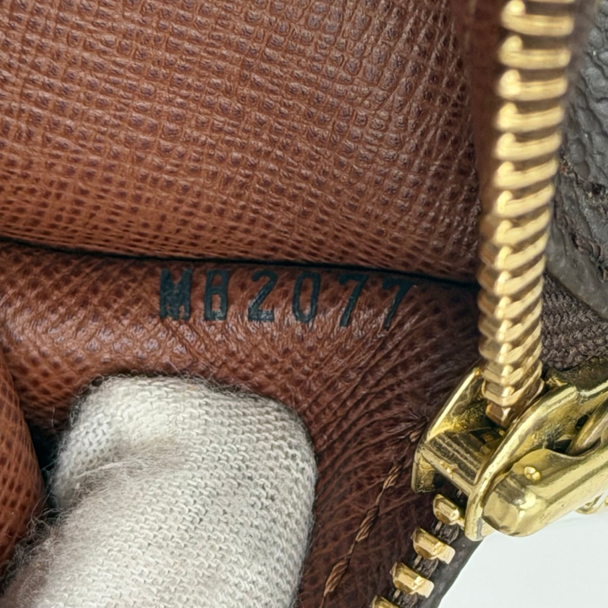 Louis Vuitton Papillon 30 Shoulder Bag