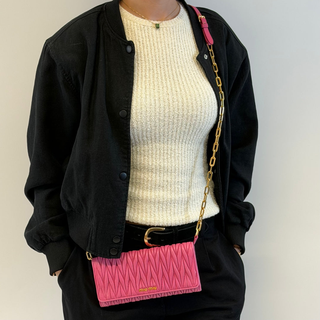 Miu Miu Umhängetasche Matelassé Wallet