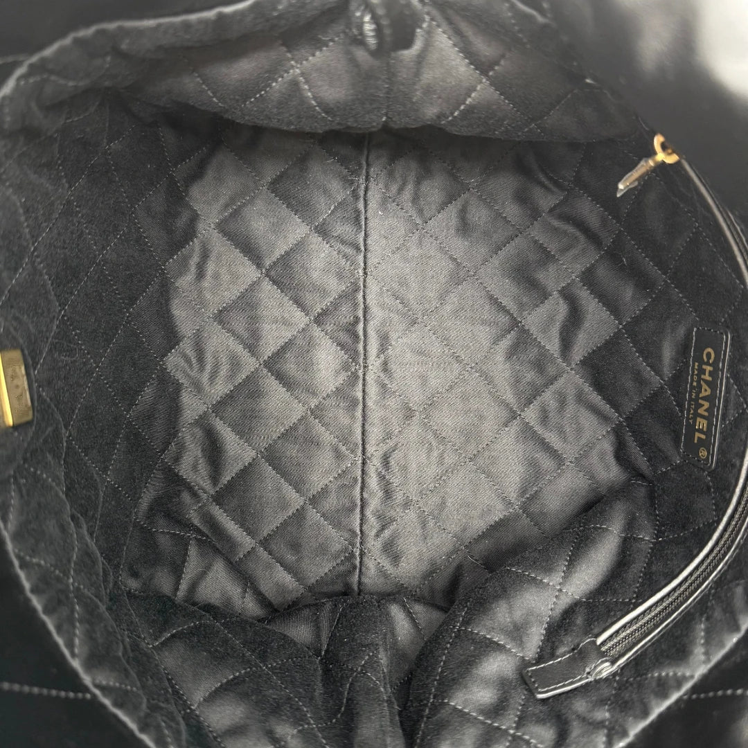 Chanel Shopper 22 Quilted