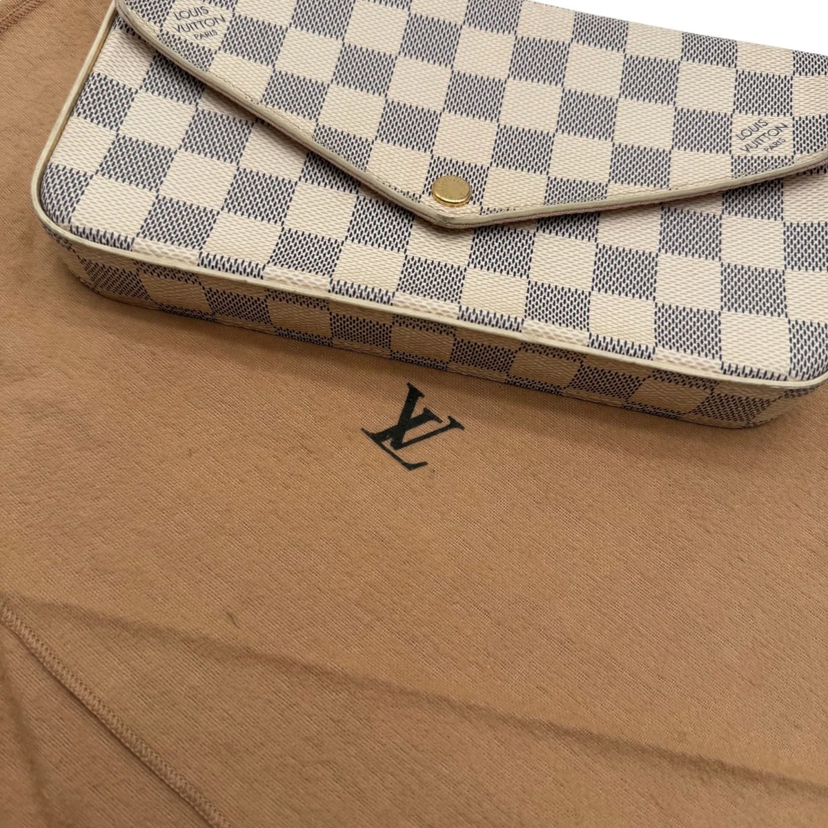 Louis Vuitton Umhängetasche Félicie Pochette Damier Azur weiß – mit Staubbeutel