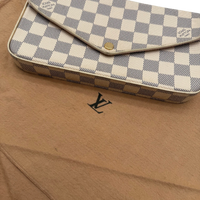 Louis Vuitton Umhängetasche Félicie Pochette Damier Azur weiß – mit Staubbeutel