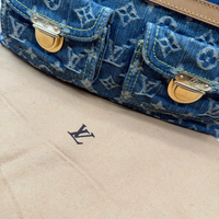 Louis Vuitton Handtasche Neo Baggy PM Denim monogram blau – mit Staubbeutel