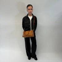 MCM Handtasche Boston mit Umhängegurt visetos braun