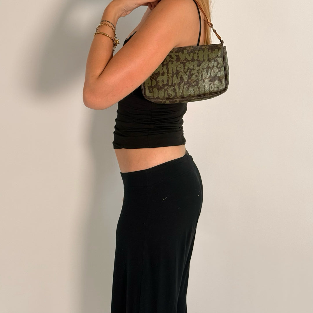 Louis Vuitton Pochette Accessoires Graffiti Stephen Sprouse