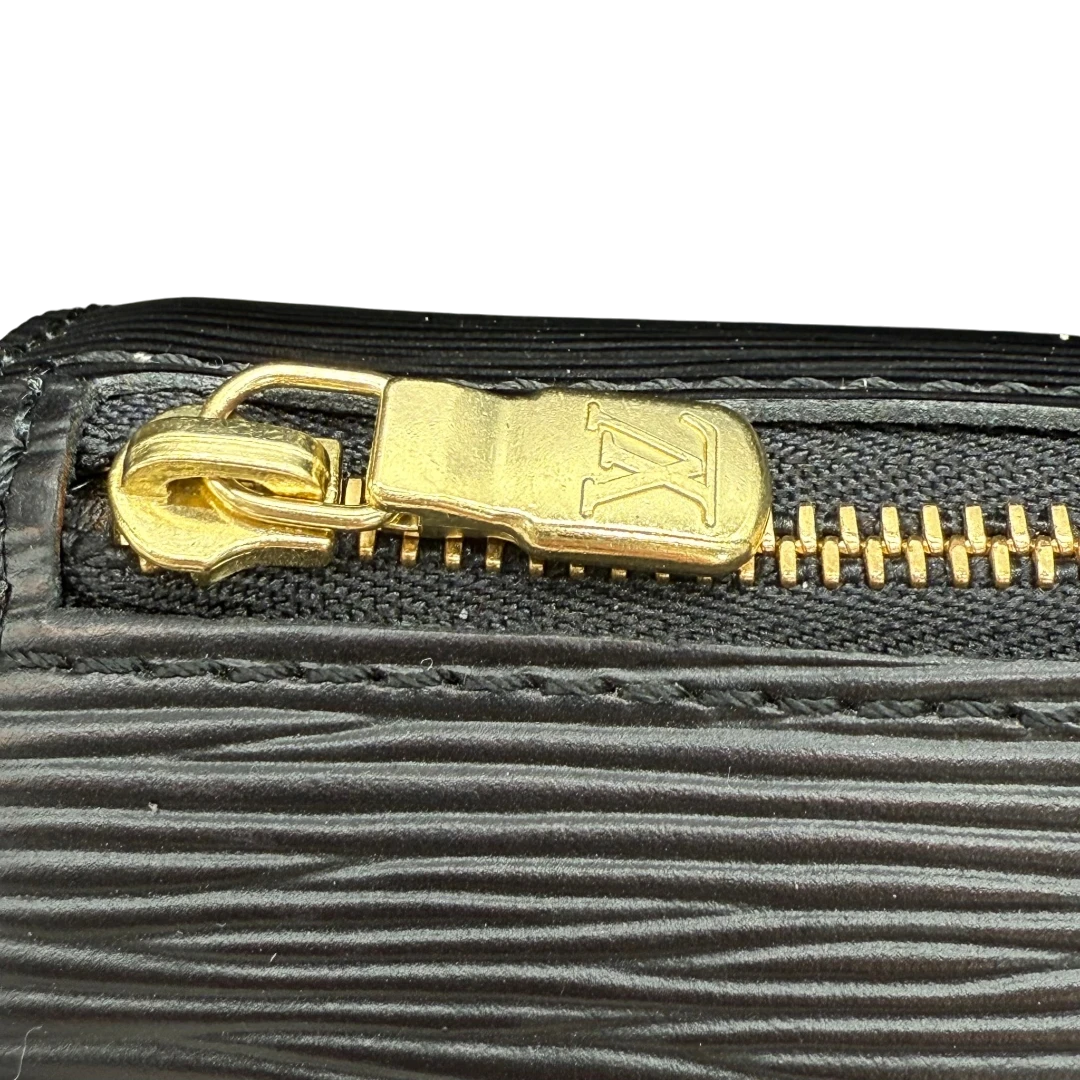 Louis Vuitton Schultertasche Soufflot 30 Epi