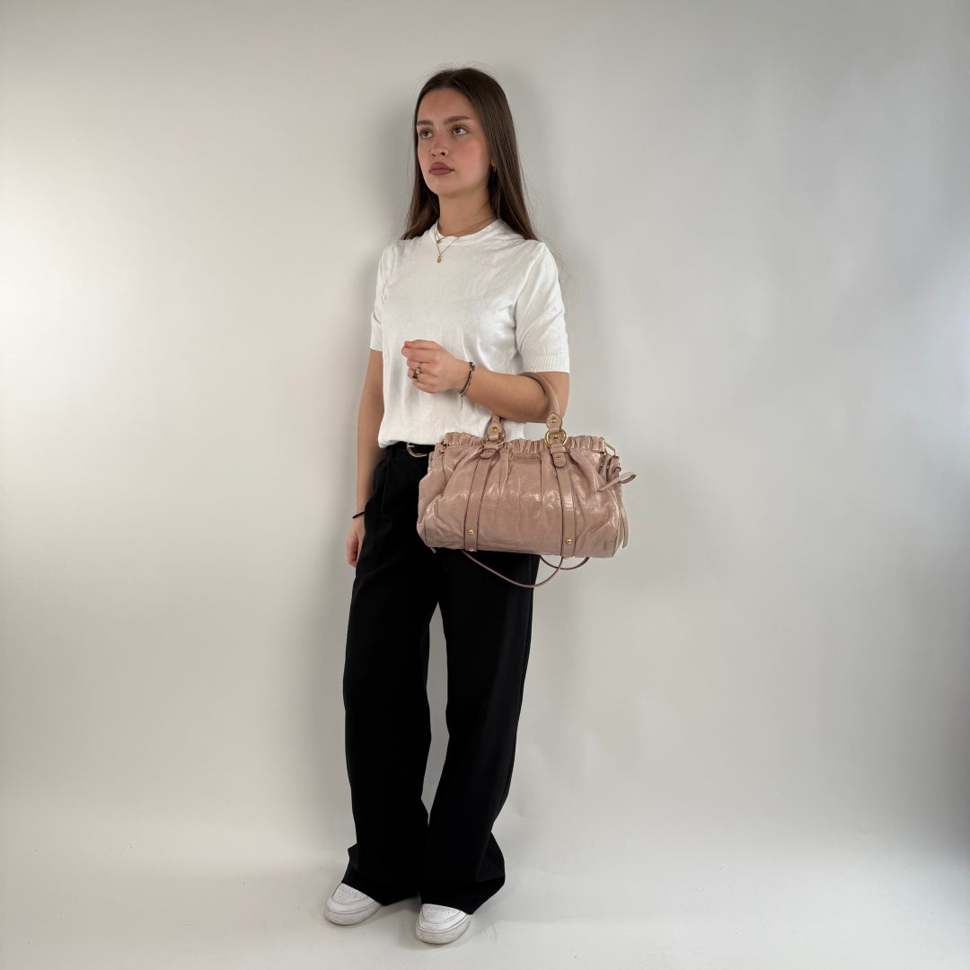 Miu Miu handbag Vitello Lux with shoulder strap in pink leather