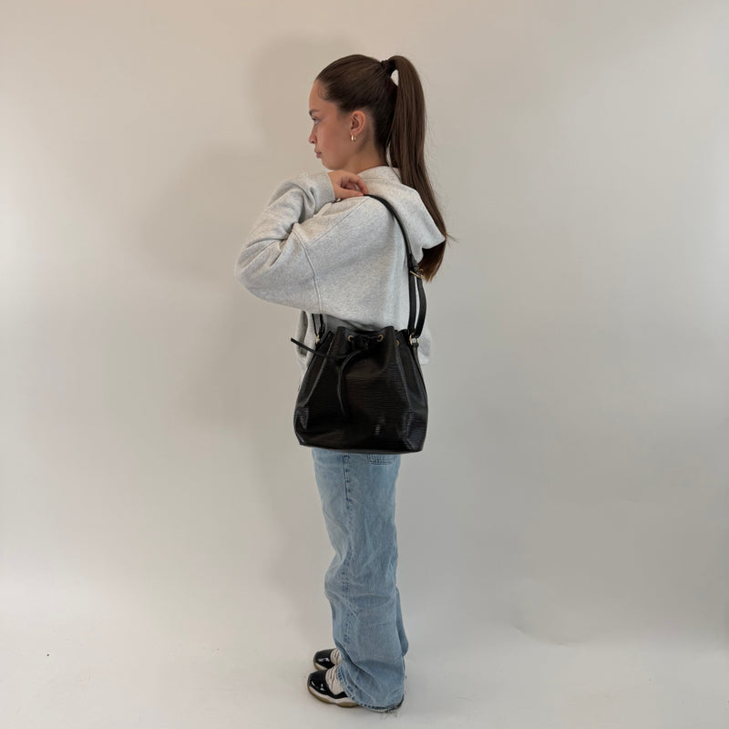 Louis Vuitton Schultertasche Sac Noé petit Epi