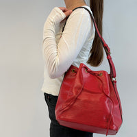 Louis Vuitton Schultertasche Sac Noé petit Epi
