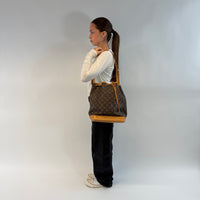 Louis Vuitton Schultertasche Sac Noé grande