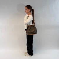 Louis Vuitton Schultertasche Sac Noé petit