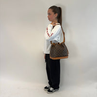 Louis Vuitton Schultertasche Sac Noé petit