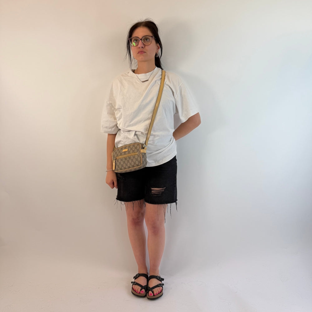 Gucci Umhängetasche rechteckig monogram beige