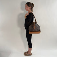 Louis Vuitton Sac Noé Grande Shoulder Bag