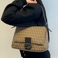 Fendi Schultertasche Mamma Baguette