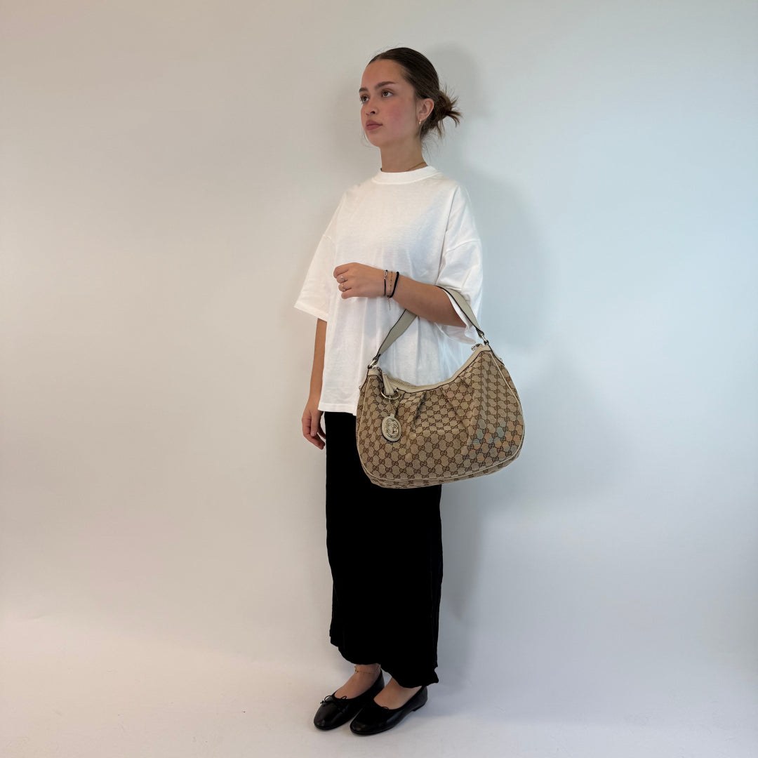 Gucci handbag Sukey beige