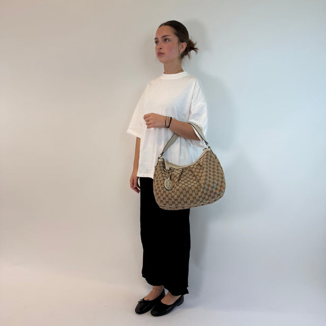 Gucci handbag Sukey beige