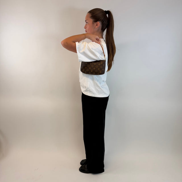 Pochette Accessories