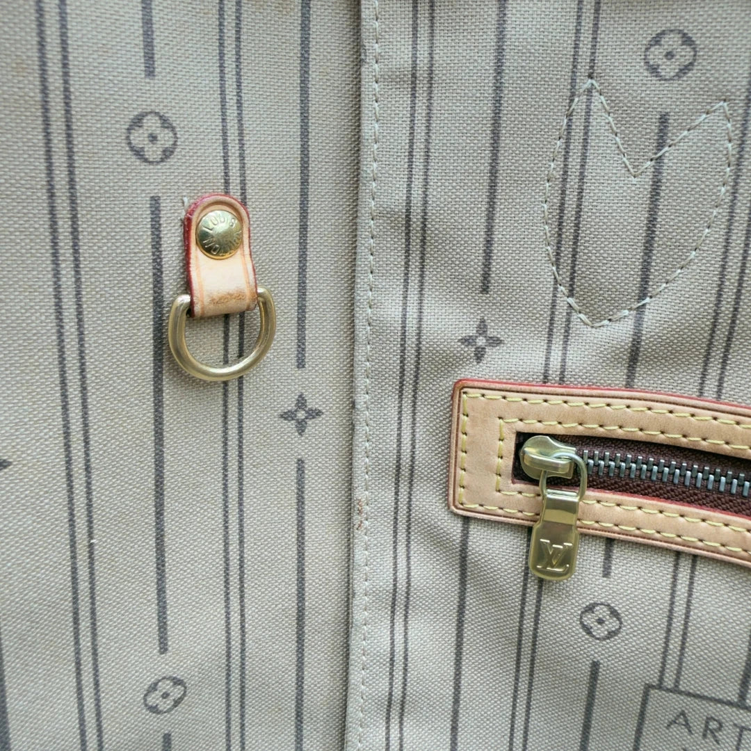 Louis Vuitton Neverfull MM Tote Bag