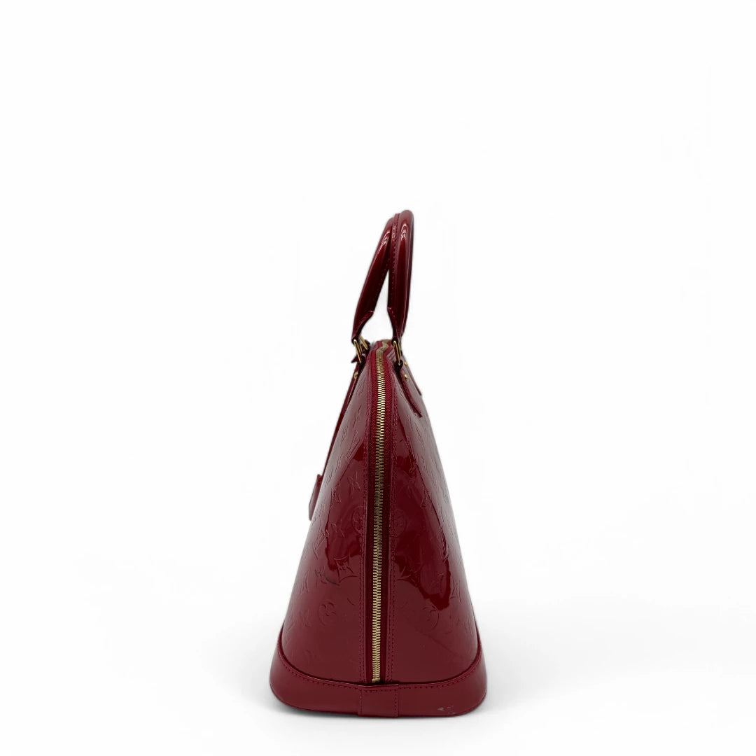 Louis Vuitton handbag Alma GM Vernis red