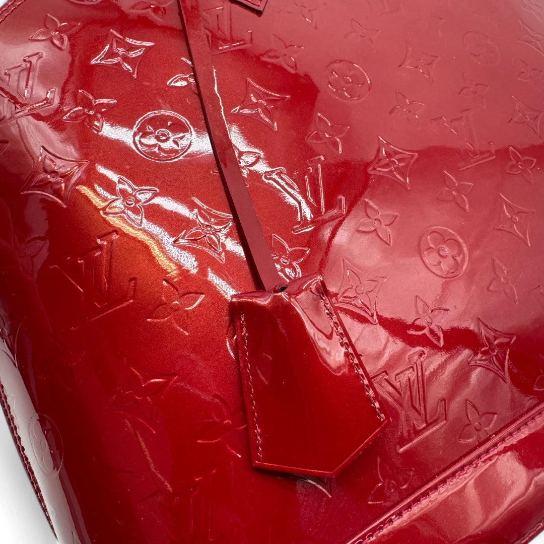 Louis Vuitton handbag Alma GM Vernis red