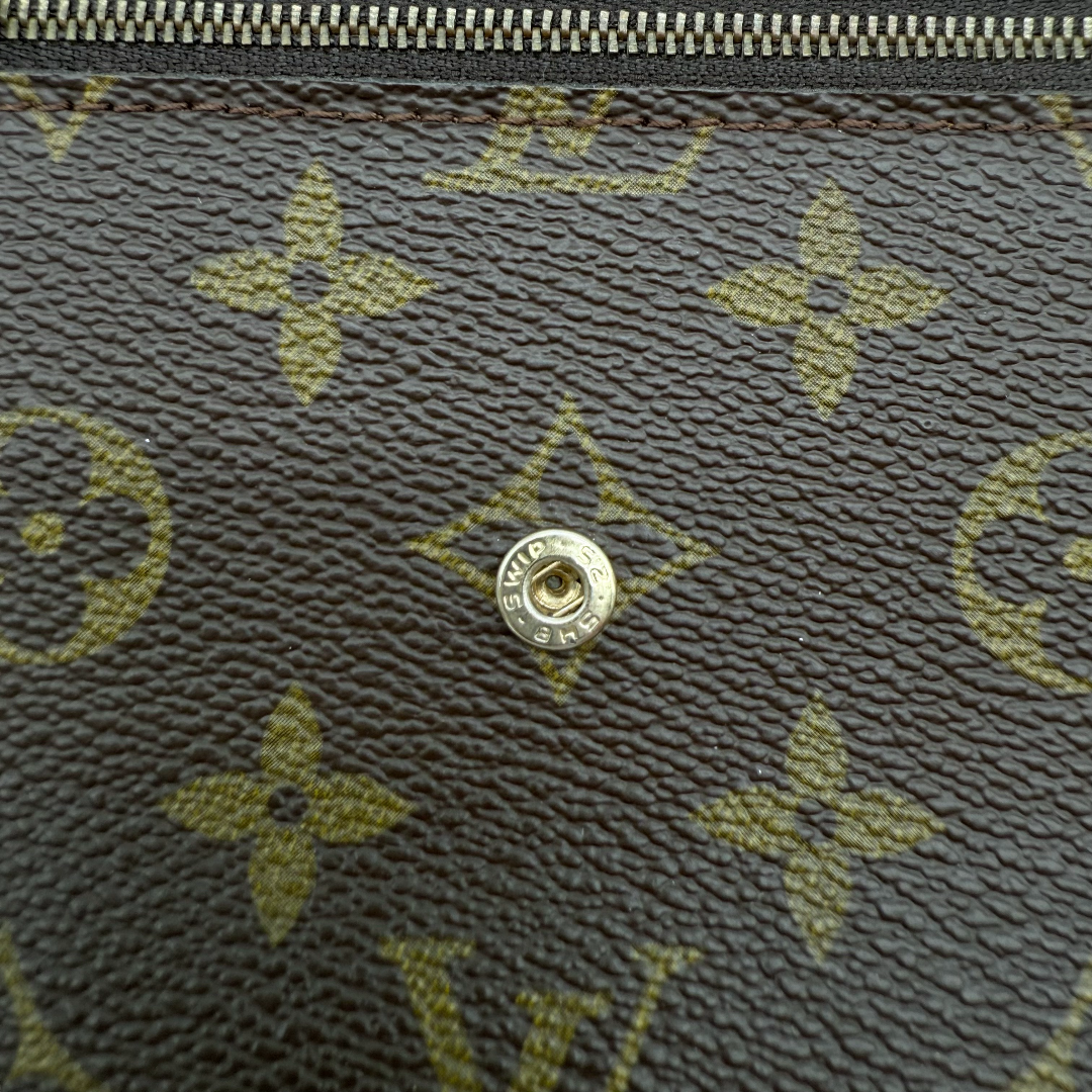 Louis Vuitton Clutch Multi Case