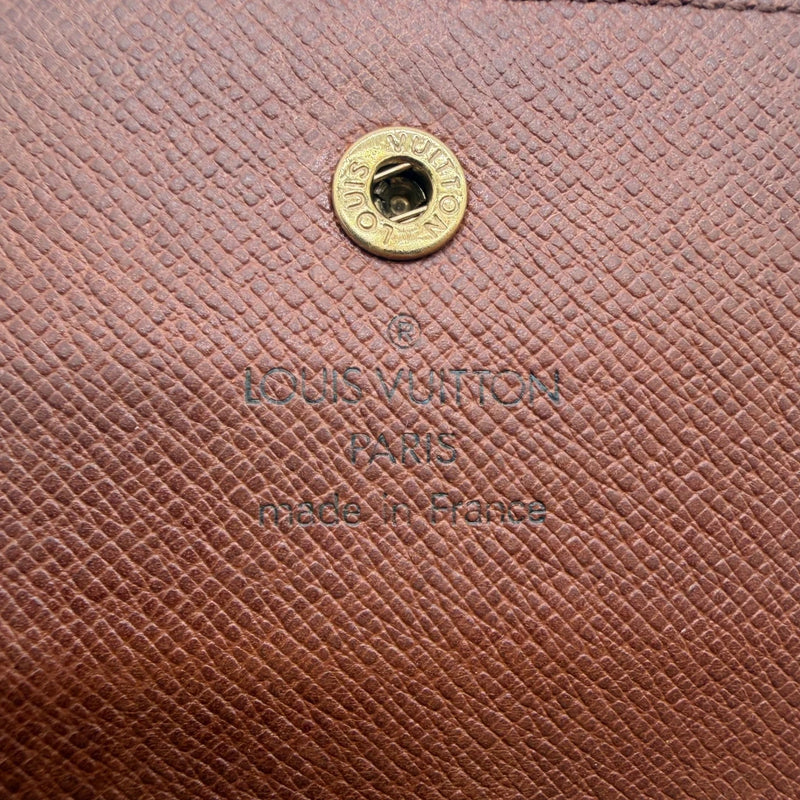 Wallet International