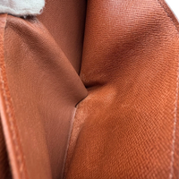 Louis Vuitton Geldbeutel Marco monogram braun – Detailansicht